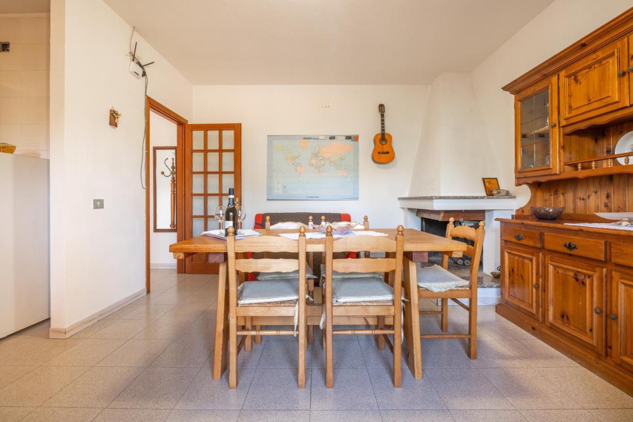 Casa Vacanze San Giovanni San Giovanni Suèrgiu Exteriör bild