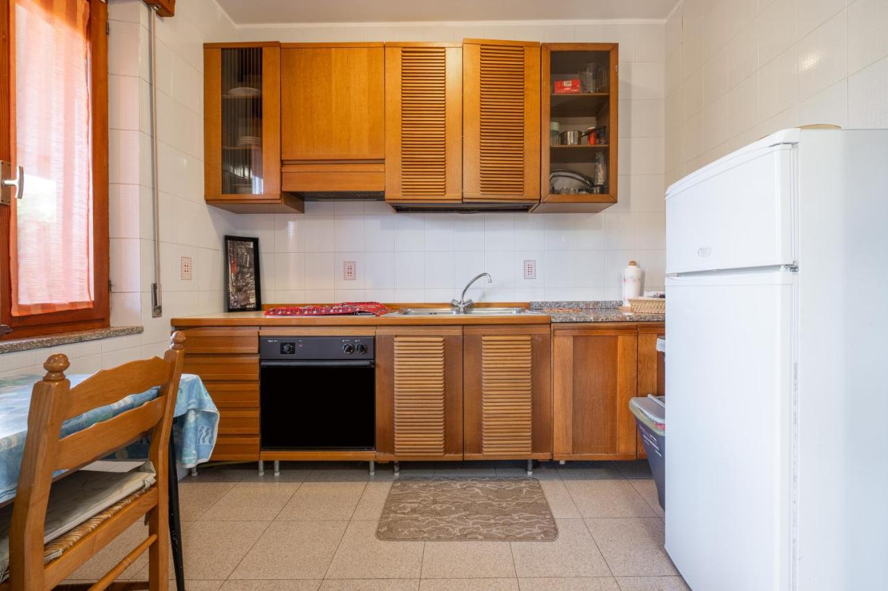 Casa Vacanze San Giovanni San Giovanni Suèrgiu Exteriör bild