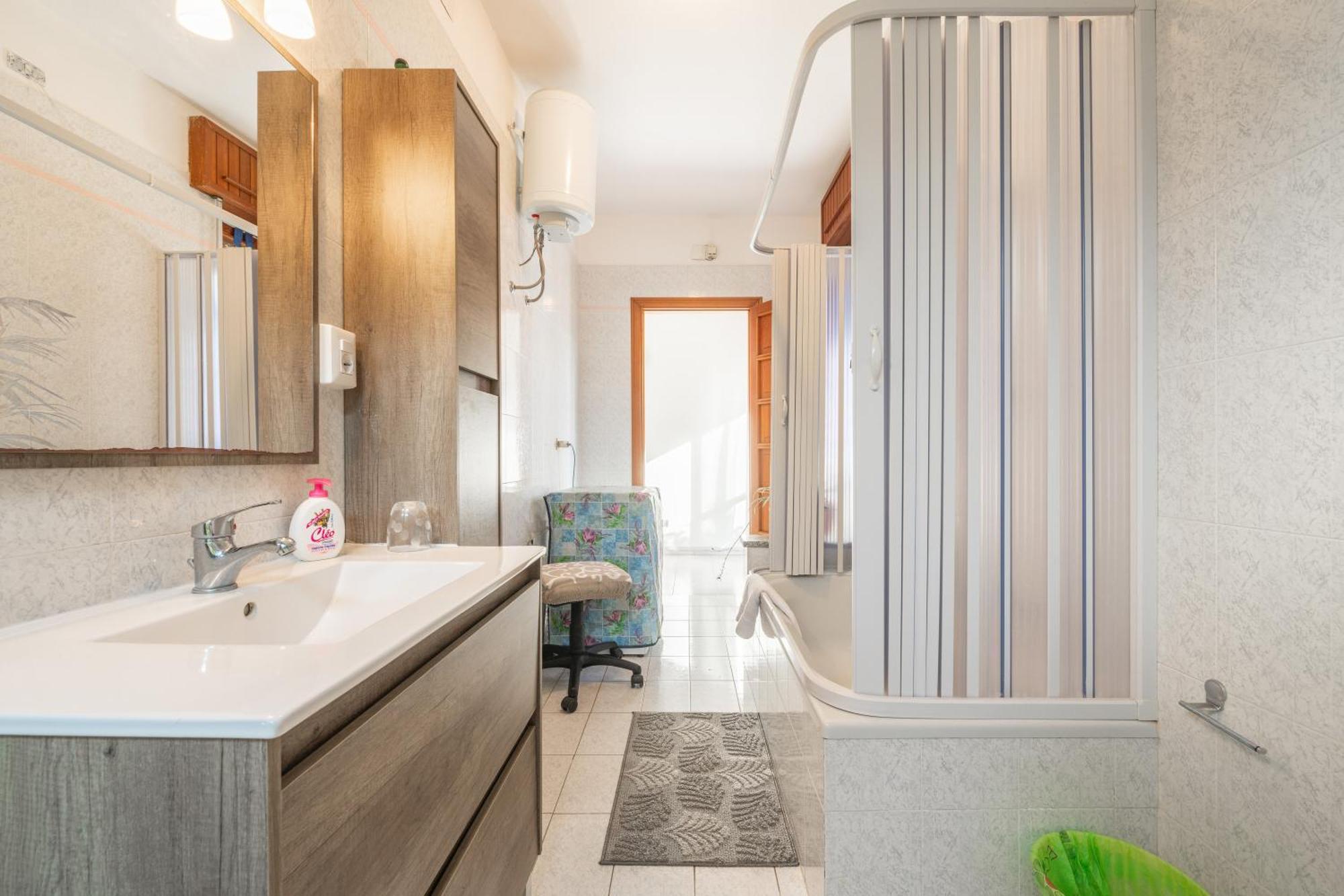 Casa Vacanze San Giovanni San Giovanni Suèrgiu Exteriör bild