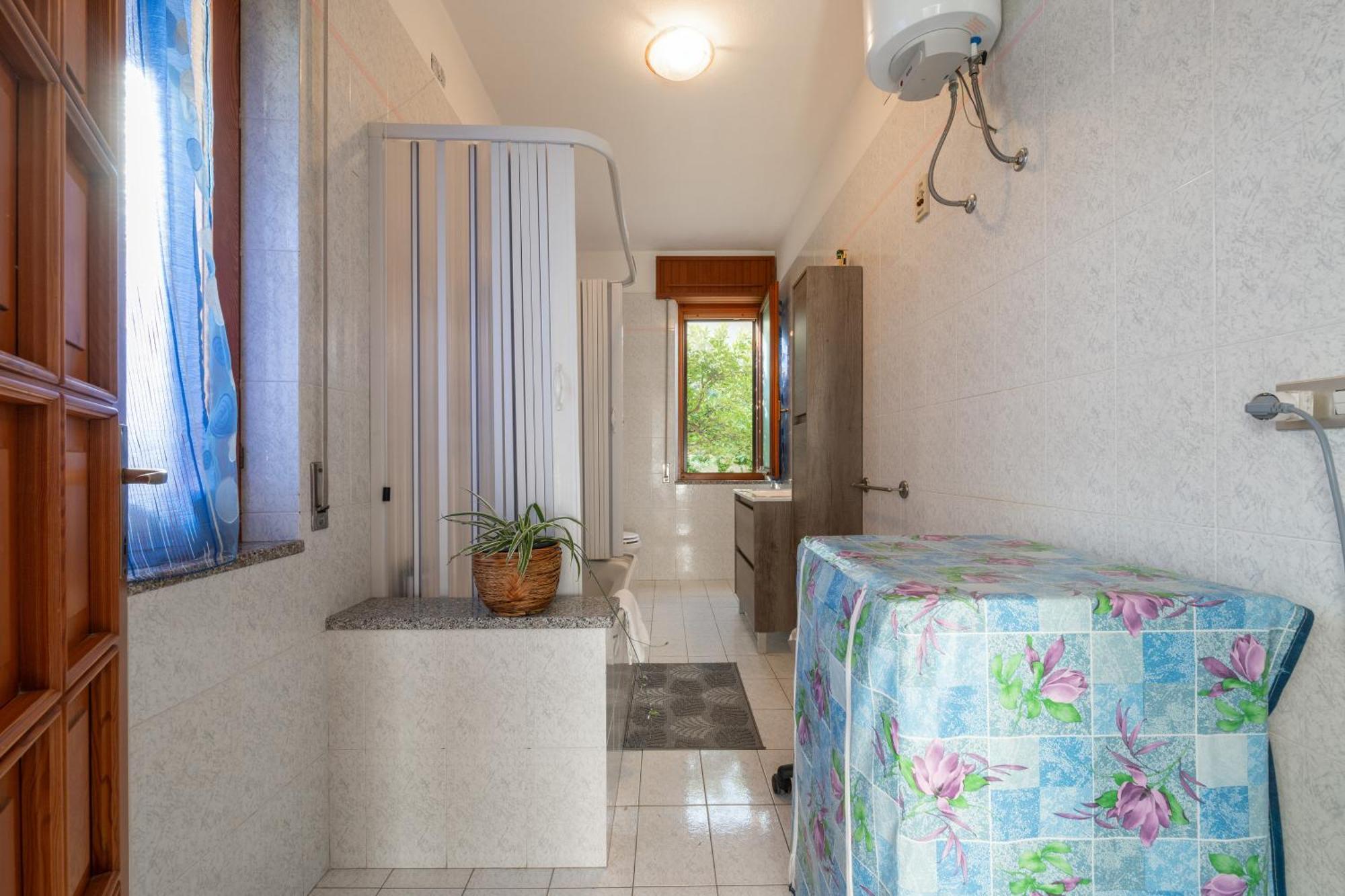 Casa Vacanze San Giovanni San Giovanni Suèrgiu Exteriör bild