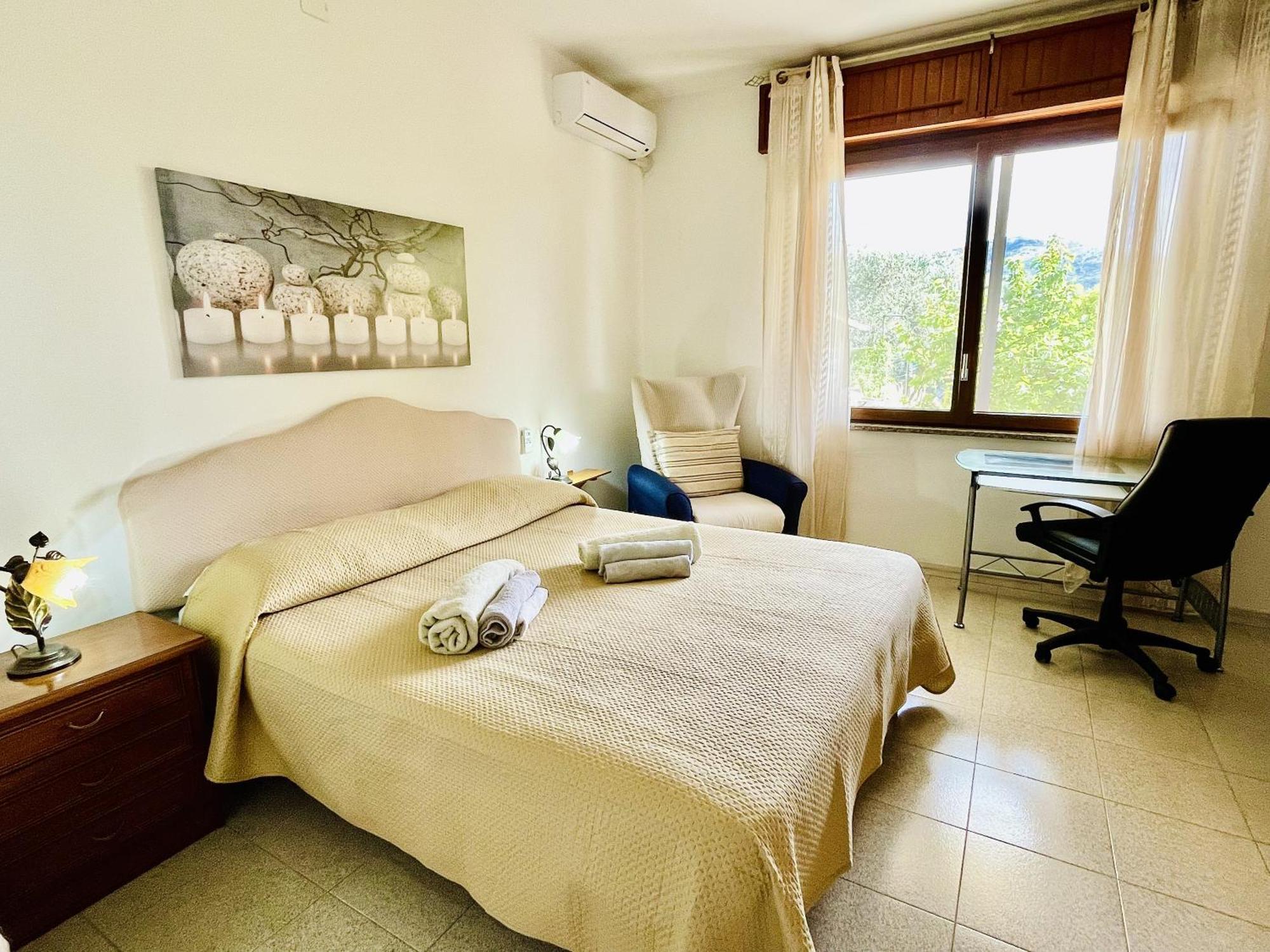 Casa Vacanze San Giovanni San Giovanni Suèrgiu Exteriör bild